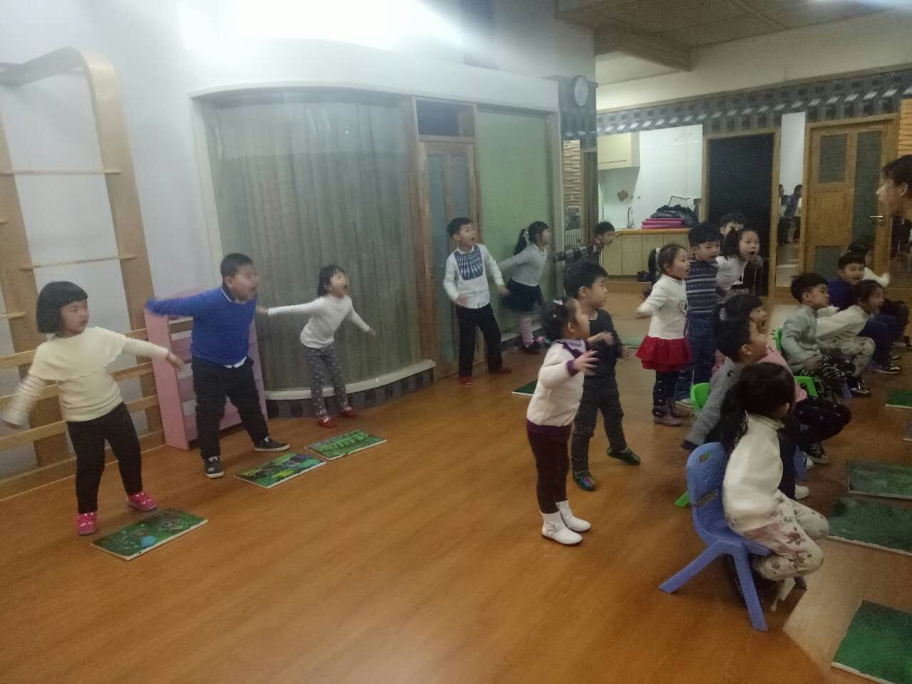鹤岗美术培训