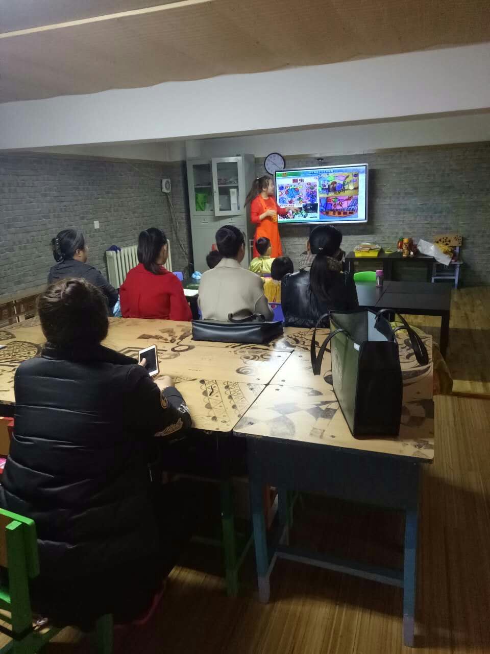 鹤岗美术培训